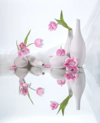 Roze tulpenreflecties