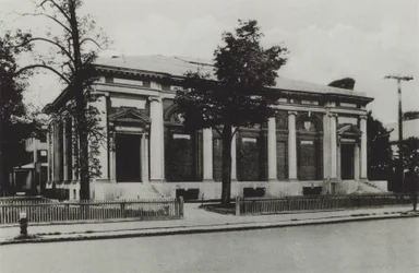 Harvard Universiteit: Nieuwe Collegezaal (zwart-wit foto)