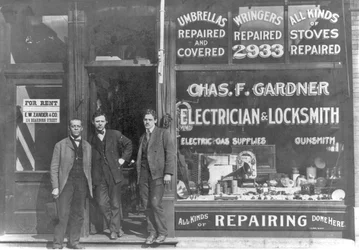 Enige zwarte winkel van zijn soort in de VS, op 2933 State St., Chicago, Illinois, ca. 1899