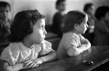 KLAS MEISJE, CROTONE SCHOOL