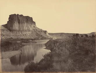 Plaat 24. Castle Rock, Green River Valley,1869 (foto)