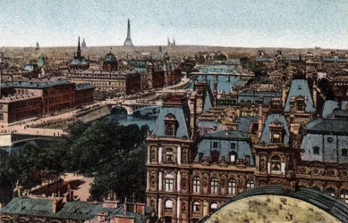 Parijs: panorama van de Huits Bruggen op de Seine met de Eiffeltoren op de achtergrond. Foto uit 1920 in 