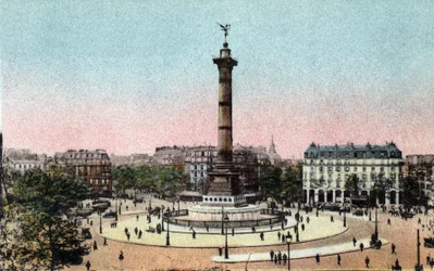 Parijs: aanzicht van de Zuil van Juli op Place de la Bastille. Foto uit 1920 in 