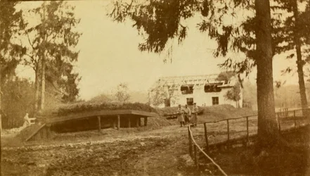 Foto uit een persoonlijk album van een infanterieluitenant tijdens de eerste maanden van de Eerste Wereldoorlog
