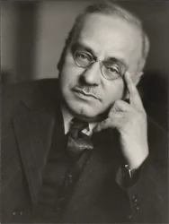 Portret van Alfred Adler, Anoniem. Foto