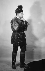 Tenor Miguel Fleta bij de première van "Turandot" door Giacomo Puccini in het Teatro alla Scala in Milaan, 25 april