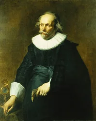 Portret van een heer, driekwart weergegeven, met een zwart kostuum, witte kraag en manchetten, bij een tafel met een horloge