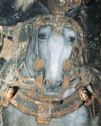 Paard in een harnas, detail (detail)