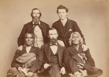 Alexander Gardner, William Henry Jackson en Antonio Zeno Shindler met Pueblo-afgevaardigden Alejandro Padilla, gouverneur van Isleta, en Ambrosio Abeita, ex-gouverneur van Isleta,1868 (foto)