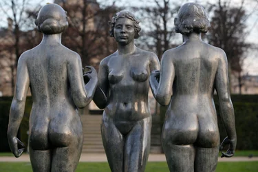 Tuilerieën tuin, Aristide Maillol, De drie gratiën, Parijs, Frankrijk (foto)