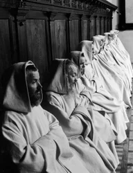 Monniken bidden in de Hermitage van Camaldoli, Italië, c.1925