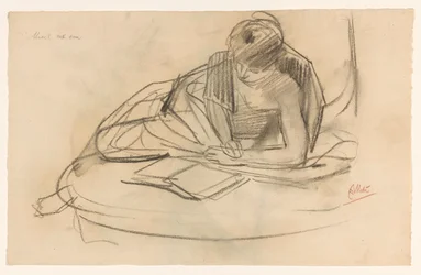 Rustend model, lezend op een sofa