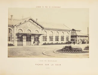Montargis station, Gevel met uitzicht op de binnenplaats