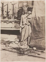 Beeld van de Maagd, Notre Dame de Paris