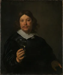Man met een glas wijn