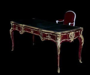 Meubilair Louis XV: Bureau van de Dauphin