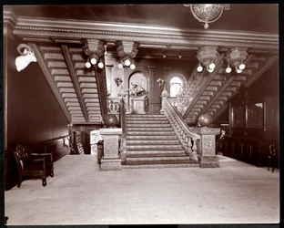Trap in het Park Avenue Hotel, 1901 of 1902