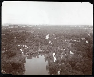 Uitzicht op Central Park vanaf het Plaza Hotel, 5th Avenue en 59th Street, New York, c.1907
