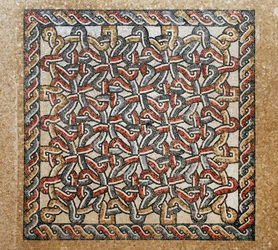 Mozaïekvloer uit het bema-gebied in de vroege Byzantijnse kerk in Shiloh, Westelijke Jordaanoever, 380-420 AD (mozaïek)