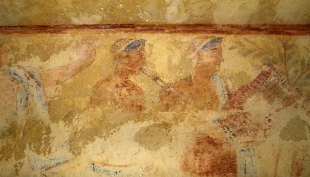 Muzikanten, fresco, detail, Graf van de Blauwe Demonen, Necropolis van Tarquinia (UNESCO Werelderfgoedlijst, 2004), Lazio, Italië. Etruskische beschaving, 5e eeuw v.Chr. (foto)