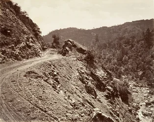 Sulphur Creek en Flume-weg naar Geysers