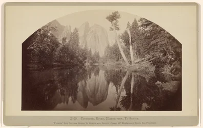 B 60. Cathedral Rocks, spiegelbeeld, Yosemite