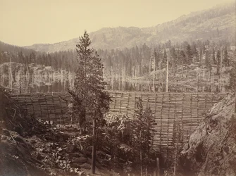 Dam en Meer, Nevada County, Nabij Uitzicht