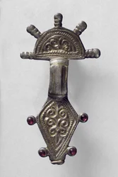 Stralende Hoofd Broche, uit Marchelepot, Somme, waarschijnlijk Karolingisch, c.7e-10e eeuw
