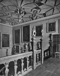 De afdaling van de grote trap