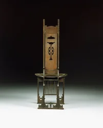 Een zijstoel met geperforeerd ontwerp, ca. 1899