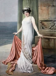 Franse sopraan Zina Brozia als Thais in opera "Thais", foto Cheri Rousseau uit Franse krant "Le Theatre" 11 januari