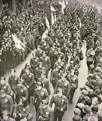 Chinese Medische Korps vertrekt uit Shanghai naar Korea in 1951