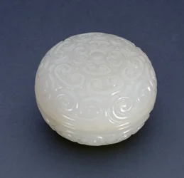 Ronde Zegel-Pasta Doos van Guri lakstijl met lingzhi scrolls, Ming dynastie