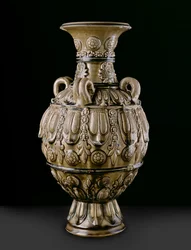 Groenwaren pot met gegoten decoraties, Yue Kikn-site, Zes Dynastieën Periode