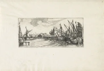 Gezicht op een haven met een sluis