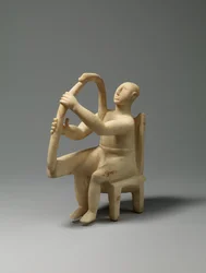 Marmeren zittende harp speler, 2800-2700 v.Chr.