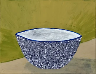 Elegant blauw stilleven met schaal