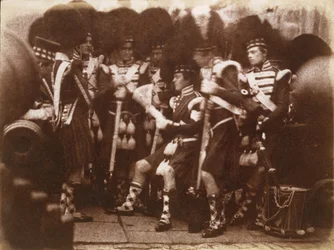 Officier van de 92e Gordon Highlanders leest voor aan de troepen, Edinburgh Castle, 9 april 1846