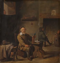 Oudere man zittend in een herberg