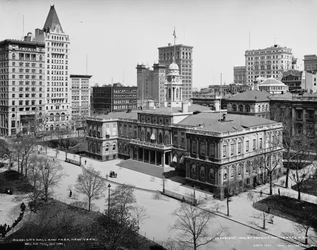 Stadhuis en park, New York, ca. 1900