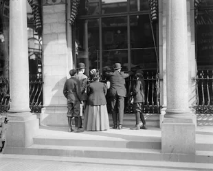 Het bekijken van de Herald persen, Herald Building, New York, N.Y., ca. 1900-10