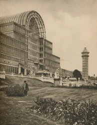 Glas en Balken van het Crystal Palace in Sydenham, c1935