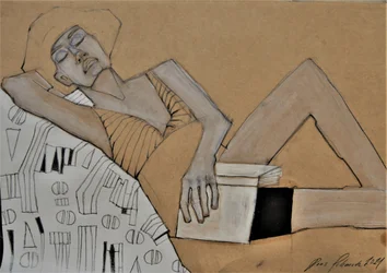 Ontspannen vrouw die aan het lezen is