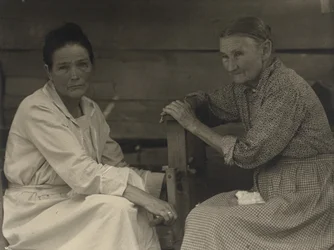 [Arminda Tante Mindy Anderson Curtis, en vriend], 1930-1934 (platinadruk)