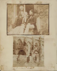 De zuidelijke ingang van de St. Salvator