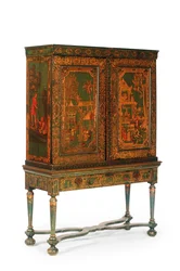 Verzamelaarskast op standaard, c.1700-30