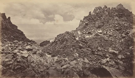 Quezaltenango vanuit de Krater van een Vulkaan, 1877