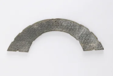 Dunne plaquette gesneden in boog van cirkel, van het type huang, Changsha, Hunan provincie