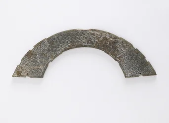 Dunne plaquette gesneden in boog van cirkel, van het type huang, Changsha, Hunan provincie