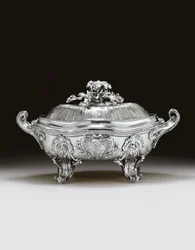 Louis XV terrine, deksel en voering